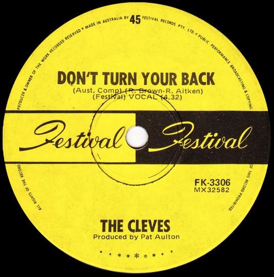 Cleves : Sticks And Stones (7", Single)