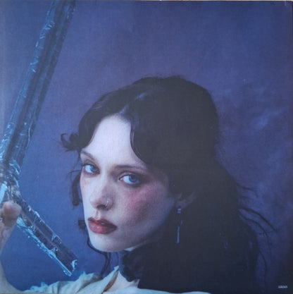 Holly Humberstone : Cruel World (LP, Album)