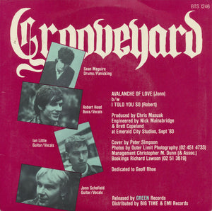 Grooveyard (2) : Avalanche Of Love (7", Single)