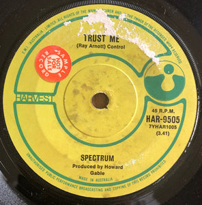 Spectrum (16) : Trust Me  (7", Single)